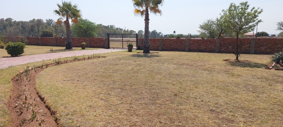 4 Bedroom Property for Sale in Vaal Power A H Free State